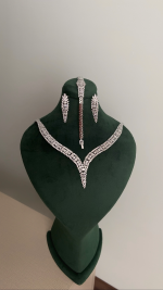 سرویس نگین دار طرح V - تصویر 3